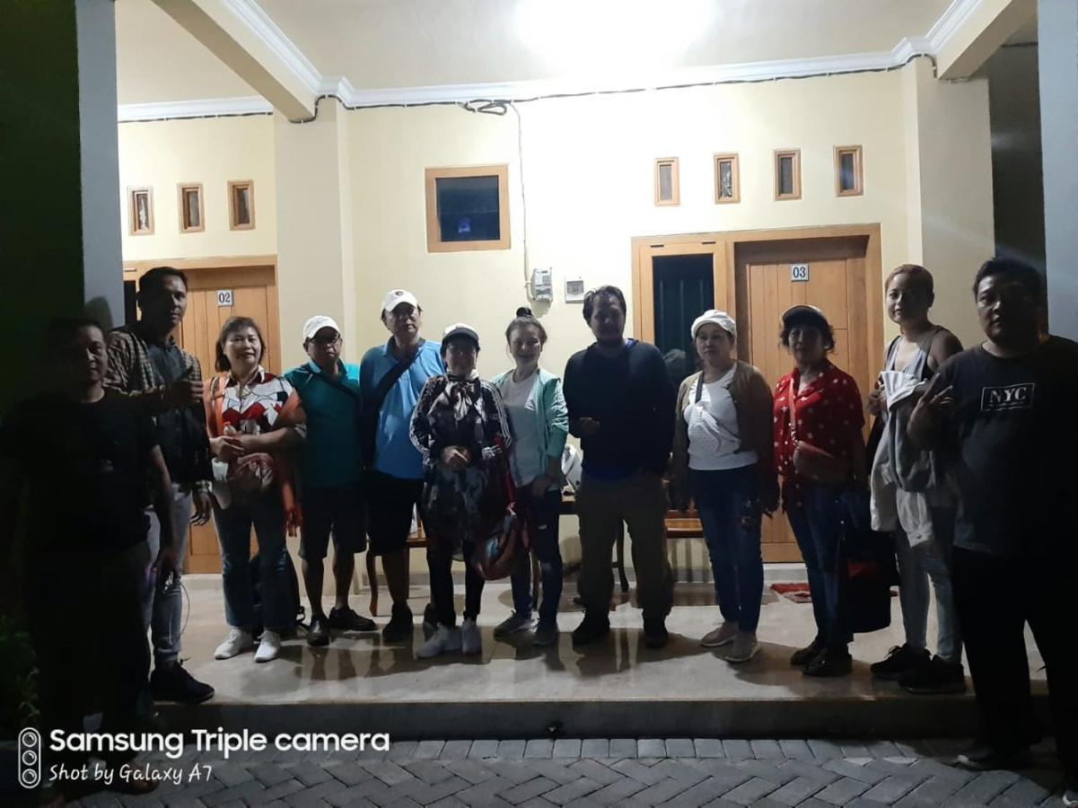R3 Brawijaya Homestay Banyuwangi  Exteriör bild